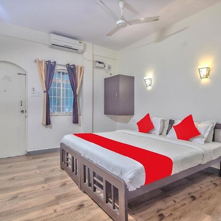 Hotel Walking 2 Beach Калангут Екстер'єр фото